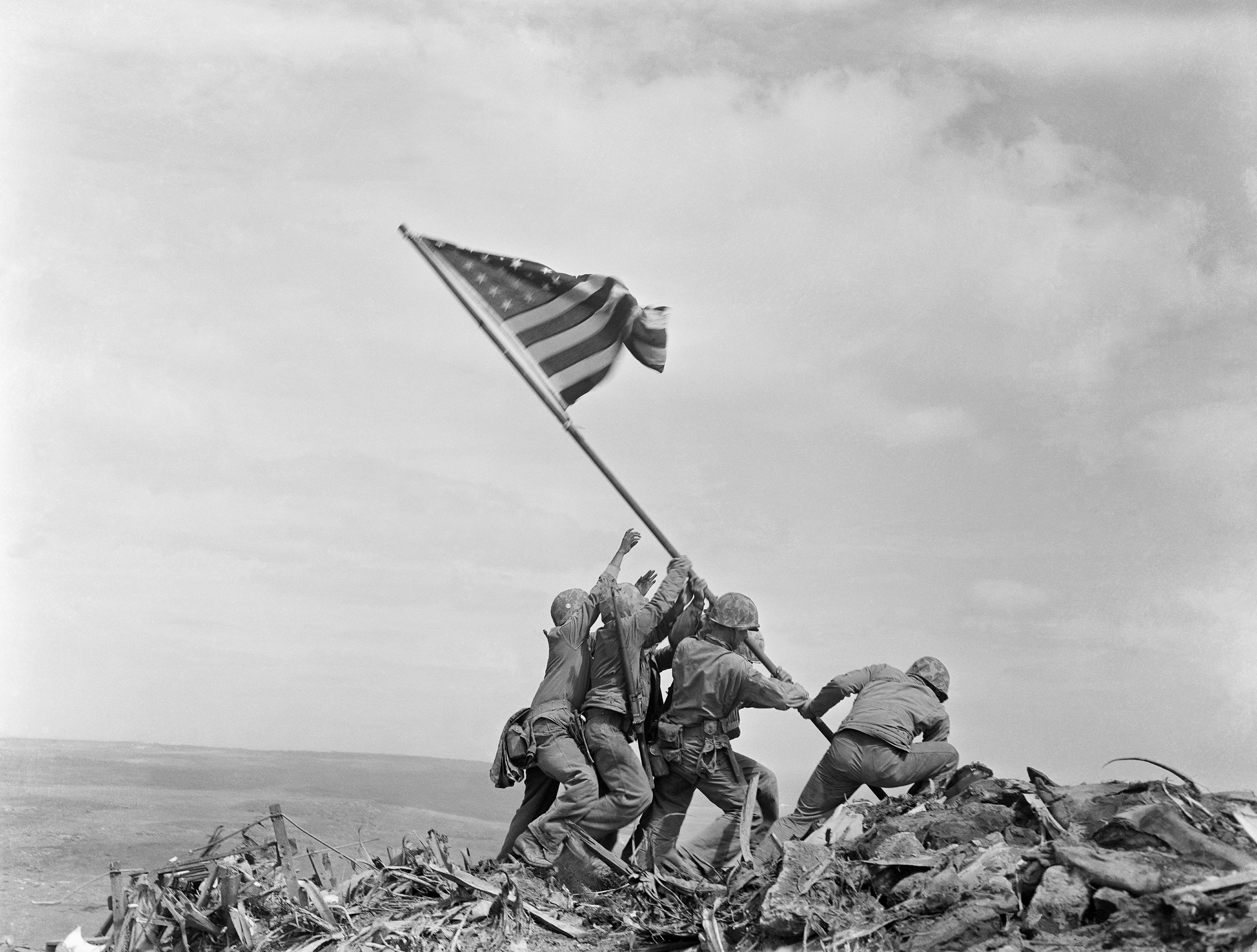 Raising the U.S. flag on Iwo Jima